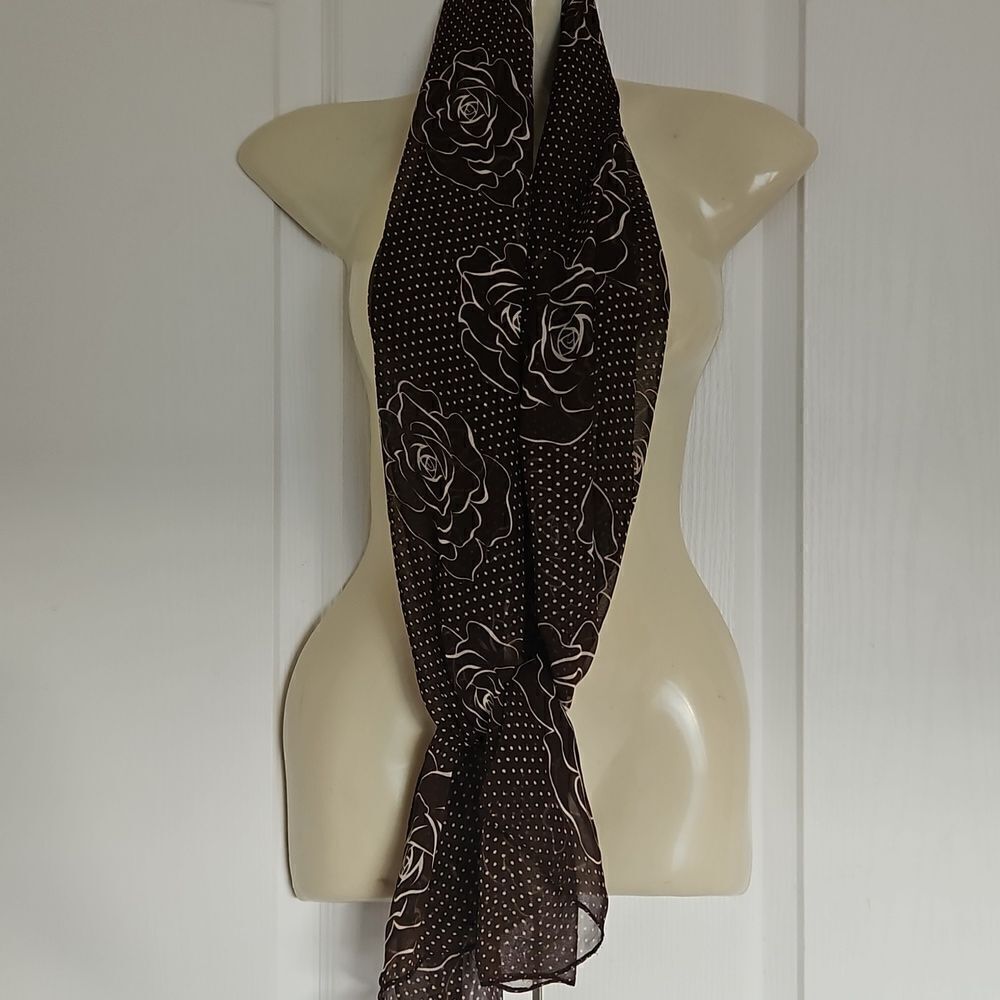 Hua Yi Sha Women's Floral Silk Scarf  Brown & Cream